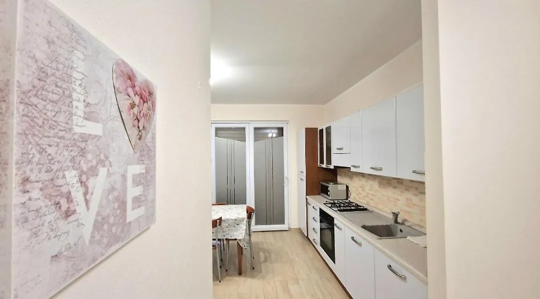 Chiara Pool Apartment Bardolino