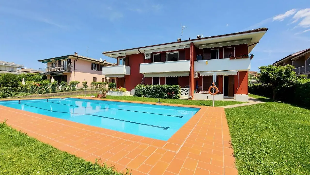 Контакты Chiara Pool Apartment